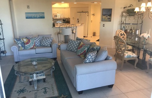 Burnt Store Condominio | Quiet Waterfront Florida Condo