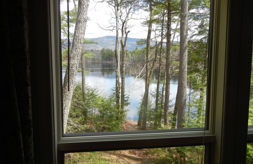 Moultonborough Casa | Tranquila casa frente al mar en Lees Pond / 10 minutos en coche hasta el lanzamiento del barco Winnipesaukee