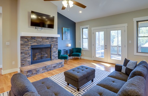 Weaverville Casa | Quiet Weaverville Home w/ Screened-In Porch!