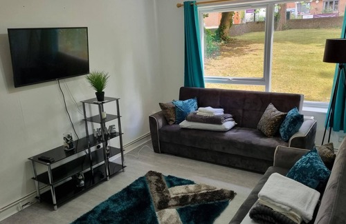 Addiscombe Apartamento | Quiet! yet central big apartment