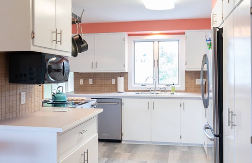 West Tremont Casa | Quietside home on Duck Cove, close to Acadia