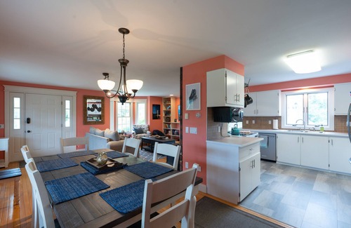 West Tremont Casa | Quietside home on Duck Cove, close to Acadia