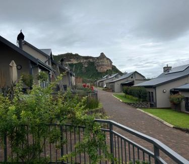 Clarens Casa | Quillets View