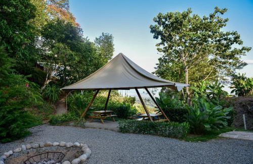 San Isidro de El General Otro | Quimera Glamping