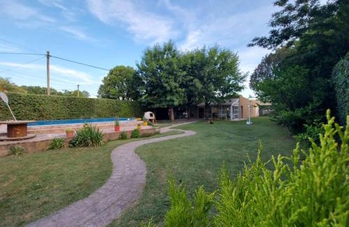 Mercedes Casa | Quinta a metros del Parque Municipal y La Antigua Pulpería