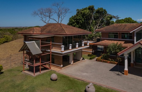 Esparza Casa | Quinta La Karpa