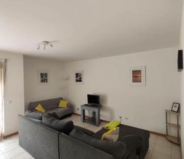 Portimao Apartamento | Quinta das Oliveiras 4 Bedrooms with Balcony