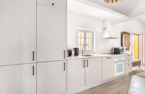 Sao Martinho Casa | Quinta de Santa Emilia 2 by Interhome