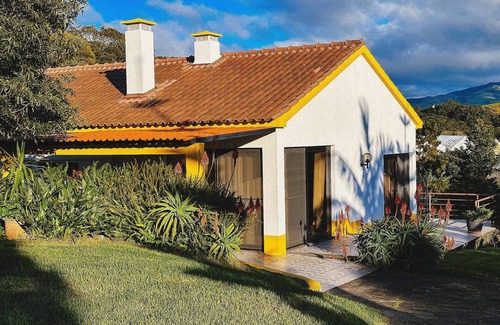 Livramento Villa | Quinta do Ananás Granja de piñas