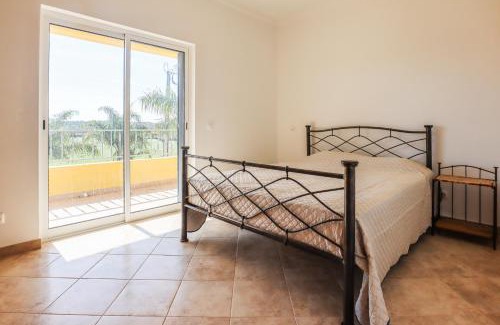 Poco Barreto Casa | Quinta do Bravo - Swimming Pool - BY BEDZY