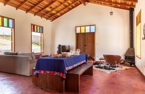 Itaoca Cabaña | Quinta do ITAOCA se encuentra en la encantadora ciudad de Guararema.