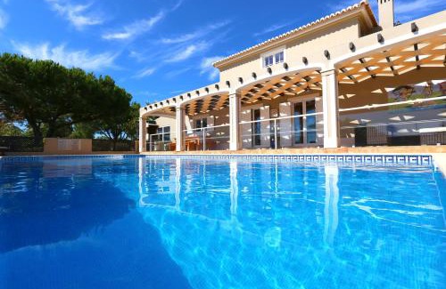 Lagoa e Carvoeiro Villa | Quinta do Pinheiro Manso - Holidays Villa - Marinha Beach