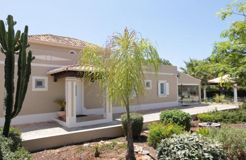 Lagoa e Carvoeiro Villa | Quinta do Pinheiro Manso - Holidays Villa - Marinha Beach