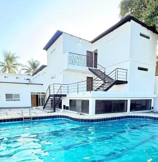 Urdesa Casa | Quinta Piedad Suites