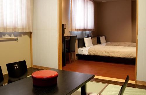 Nagawa Hotel | Quintessa Hotel Fukuoka watanabedori Comic&Books
