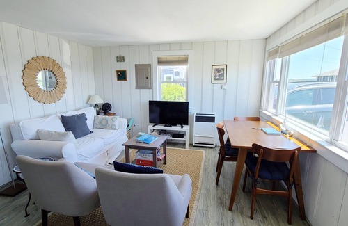 Wellfleet Cabaña | Quintessential 2BD Cape Cod Cottage - ¡Pasos de la playa!