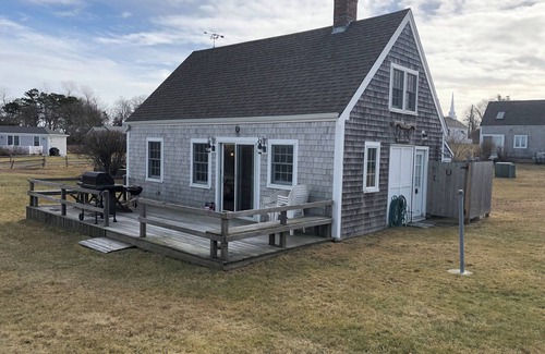 Barnstable County Cabaña | Vistas de Sandy Neck y playa privada a pocos pasos de distancia!