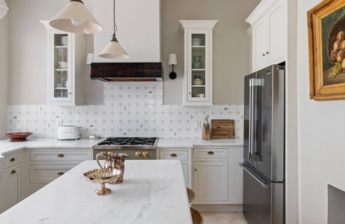 Downtown Charleston Casa | Quintessential Charleston experience at this luxurious 2-bedroom, 2.5-bath