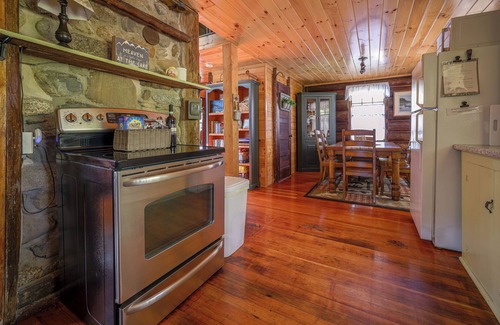 Lucerne-in-Maine Casa | Quintessential Maine Lake House, 280Ft of Waterfront, near Acadia & Bar Harbor