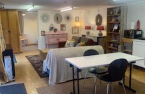 Havering Casa | Quirky 1 bedroom Annex/bungalow
