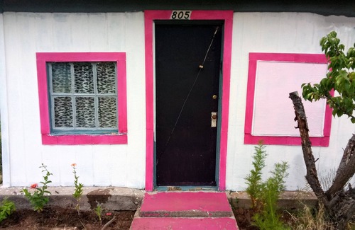 Bisbee Casa | Quirky 1940s House with Yard in Great Location! Pet-Friendly with Game Room