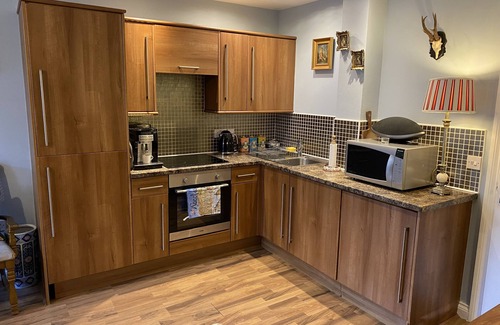 Macclesfield Apartamento | Quirky Town Centre Apartment With River Terrace