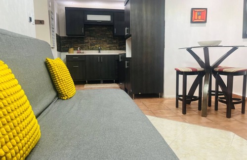 Gobernador Pinero Apartamento | Quite and private near restaurants,malls and atractions