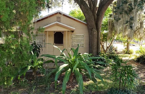 Titusville Casa | Tranquilo, acogedor y cómodo bungalow de vacaciones.