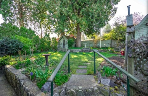 Surrey Casa | Quite house