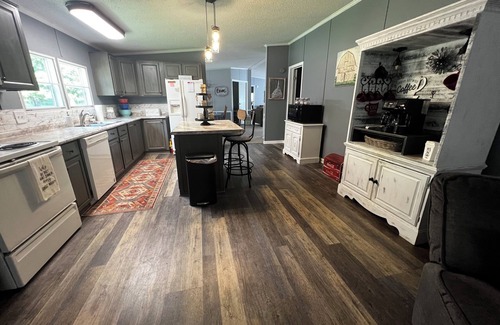 Duncanville Casa | Quite place yet close enough to the U of A & all the attractions in Tuscaloosa