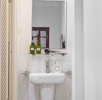 Hang Bo Apartamento | Quite Room In Old Quarter with Netflix and Free Washer - Dryer 301