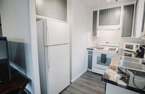Chico Casa | Quite Studio w/ Patio and Laundry