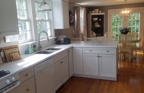 East Dennis Casa | Quivet Neck Beauty - walk to coveted Sea Street Beach!!