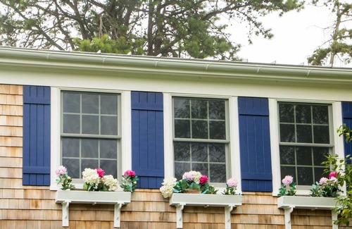 Quogue Casa | Quogue Hamptons Beach House with Pool & Hot Tub