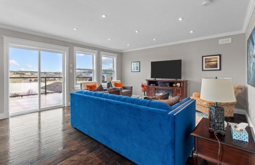 Quidi Vidi Casa | Qv Lake House 5bd Gym Bar Theatre