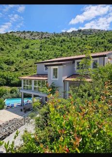 Sakës Apartamento | Qyteza Guest House & Camping
