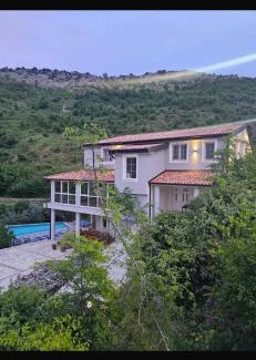 Sakës Apartamento | Qyteza Guest House & Camping