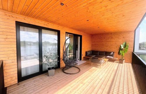 Parnu Apartamento | Rääma 7D-2 suure rõduga kahetoaline külaliskorter Pärnu jõe ääres