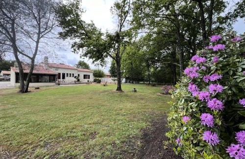 Saint-Vivien-de-Medoc Villa | Résidence 105-st Vivien De Medoc - 105 - Superbe maison avec son grand parc verdoyant MAE-2871