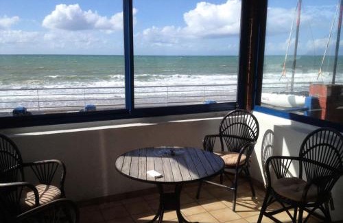 Pleneuf-Val-Andre Apartamento | Résidence 720-pleneuf Val Andre - Maison typique situé en plein sur la digue du Val-André. MAE-2844