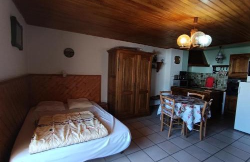 Montgenevre Apartamento | Résidence Alpet I - Petit prix au coeur village! Parking, balcon sud MAE-9184