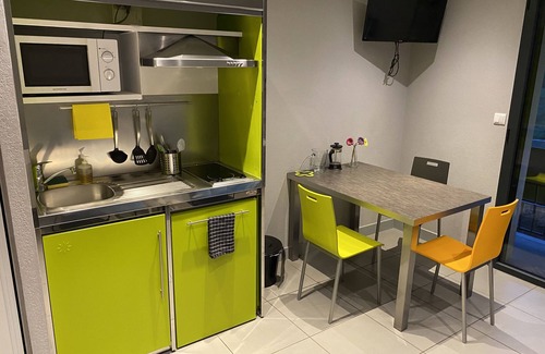 Alleuze Apartamento | Résidence Apparten Ville Studio 2 Personnes Balcon