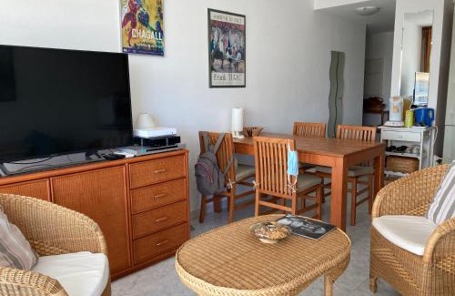 Golfe Juan Apartamento | Résidence avec piscine, plage à 100 m, Cannes et Juan les Pins à 5 min, WiFi