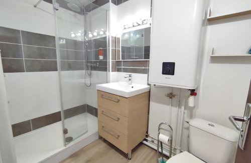 Bagneres-de-Luchon Apartamento | Résidence des Jardins, wifi, centre Luchon