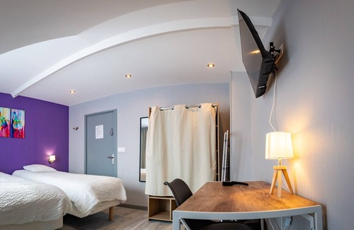 Villeneuve-le-Roi Hotel | résidence hermes
