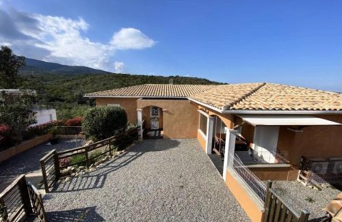 Ventiseri Apartamento | Résidence Tozza Alta - Maison de prestige 10 couchages vue Mer et Montagnes Corse du Sud MAE-2624