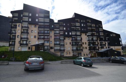 Les Menuires Apartamento | Résidence Villaret - Studio cabine avec cuisiné équipée et vue sur les pistes MAE-4194