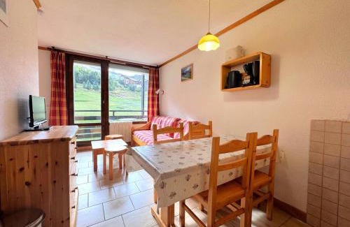 Les Menuires Apartamento | Résidence Villaret - Studio cabine 4 personnes avec vue sur les pistes MAE-5014