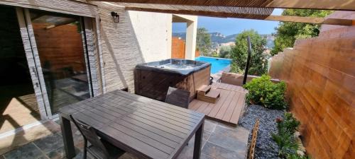 Cassis Apartamento | Rêves de vie, suite vue mer, grande piscine privée , spa privatif