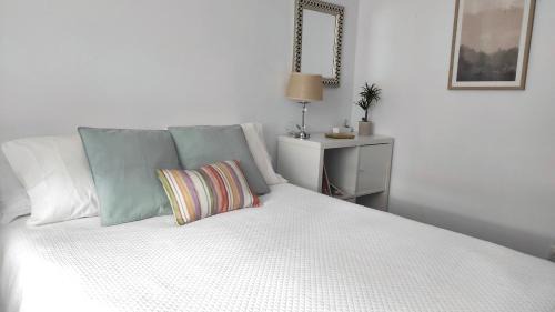 Dean Pequeno Apartamento | Rías Baixas en Ribeira piso céntrico con parking y wifi